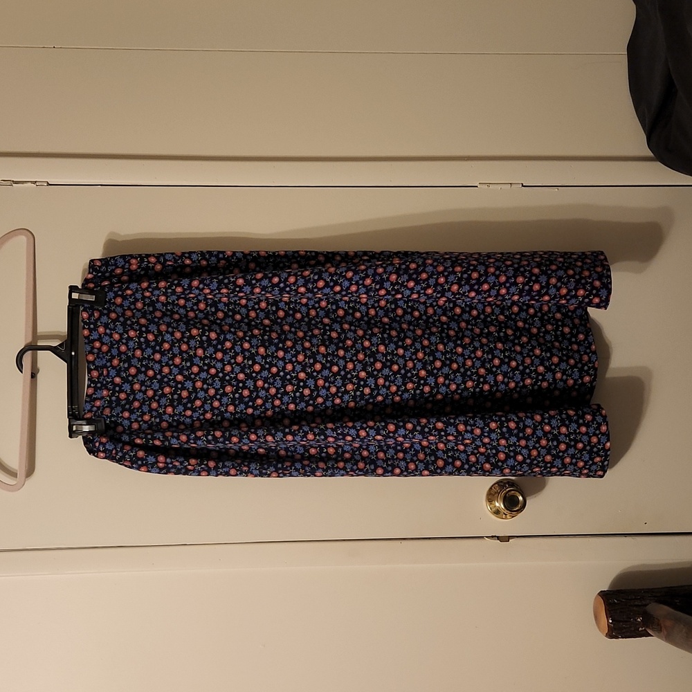 Christopher & Banks Flowered Skirt Medium